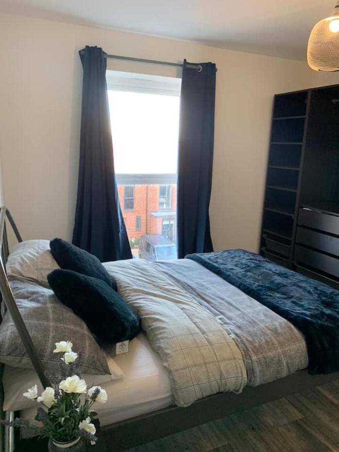 Lovely 1-Bed Serviced Apartment With Free Parking West Thurrock Exterior foto